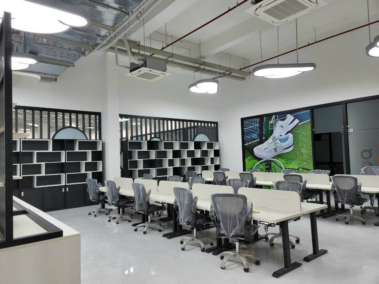 Setup Nội Thất Cần Thơ: Đột Phá Không Gian Văn Phòng Tại Dự Án Khu F FVN 14 Thi công nội thất Cần Thơ trọn gói dự án FVN