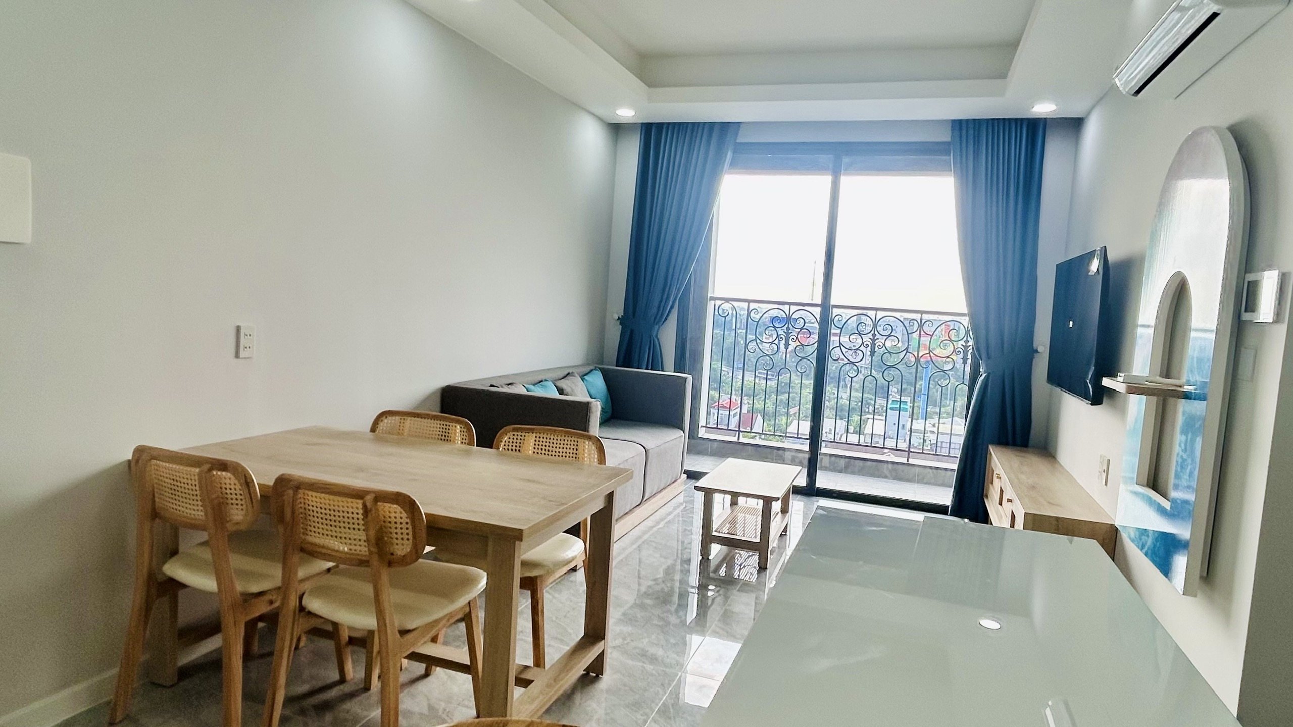 Thi Công Nội Thất Cần Thơ Trọn Gói: Tối Ưu Không Gian Căn Hộ Thực Tế Tại Chung Cư Cara 68 Không gian mở chung cư