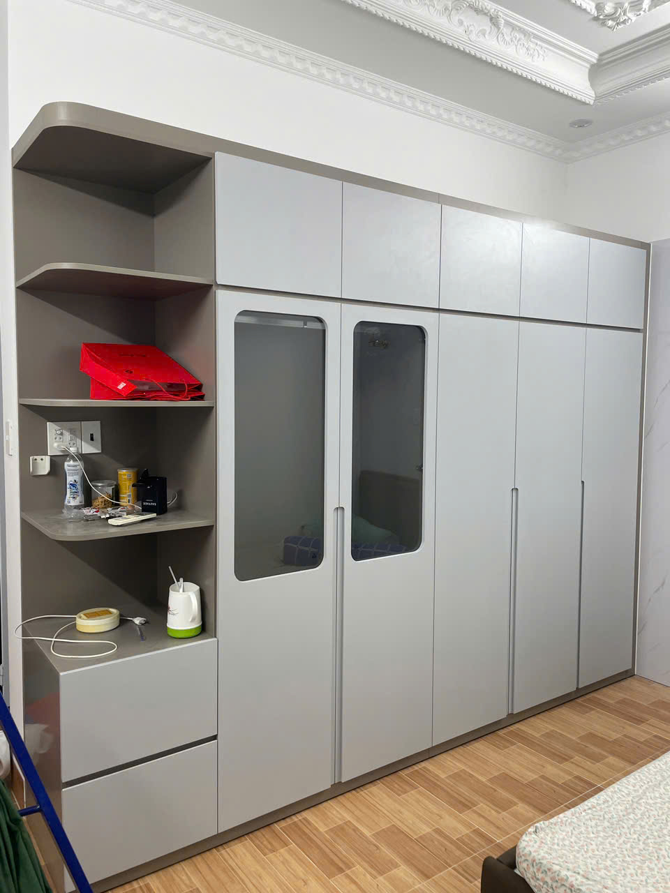 Thi Công Nội Thất Cần Thơ Trọn Gói: Hành Trình Biến Bản Vẽ 3D Phòng Ngủ Thành Thực Tế 43 Góc bàn làm việc thực tế
